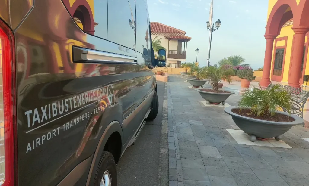 Taxi Bus Tenerife - Traslado a puertos y aeropuertos en Tenerife
